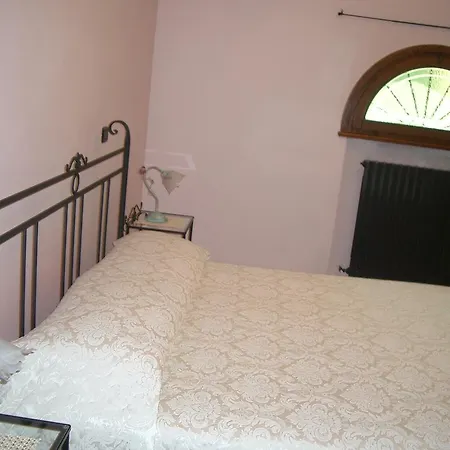 Borgo Tre Bed & Breakfast